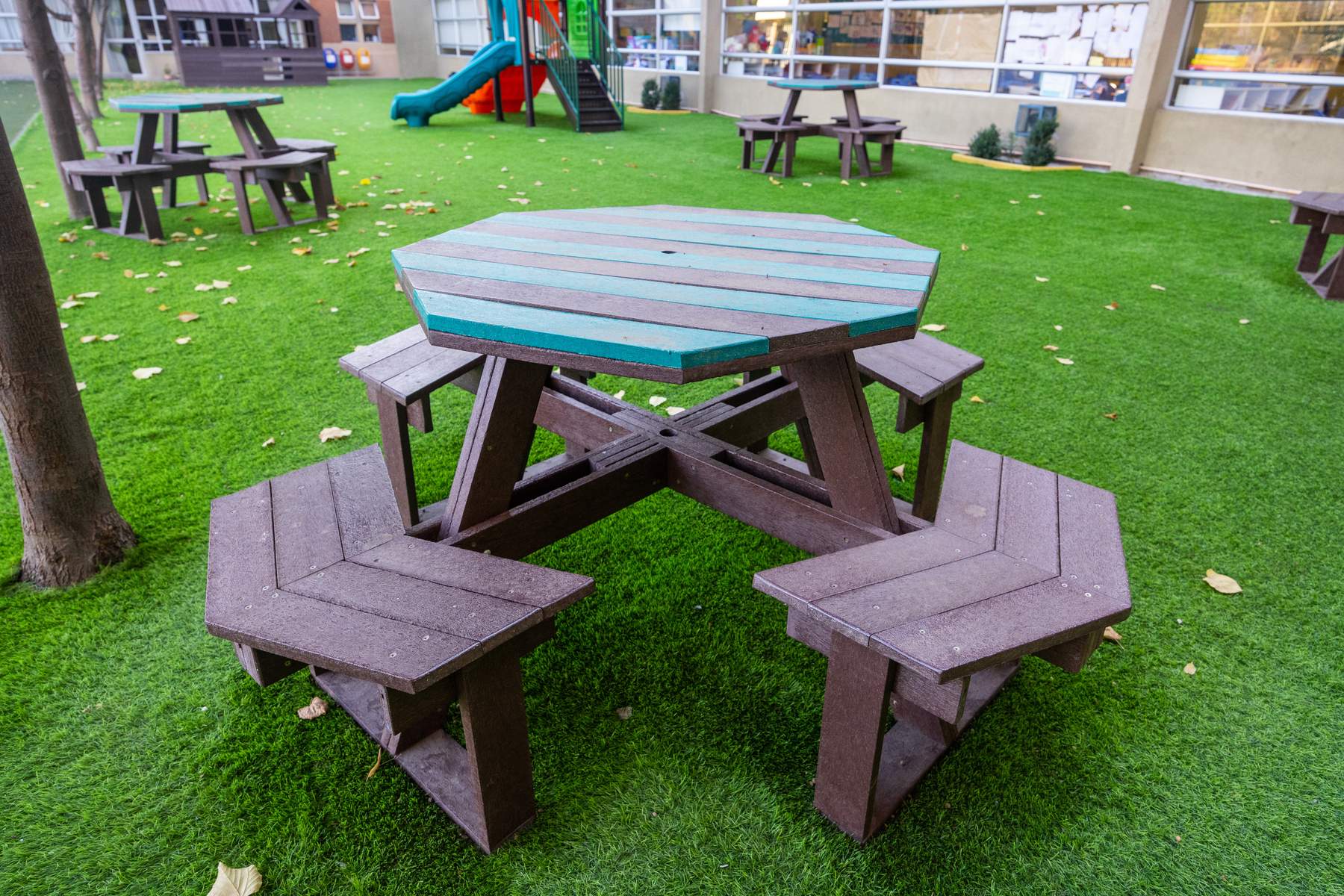 Octagonal picnic table at a Chilean school — not a US project